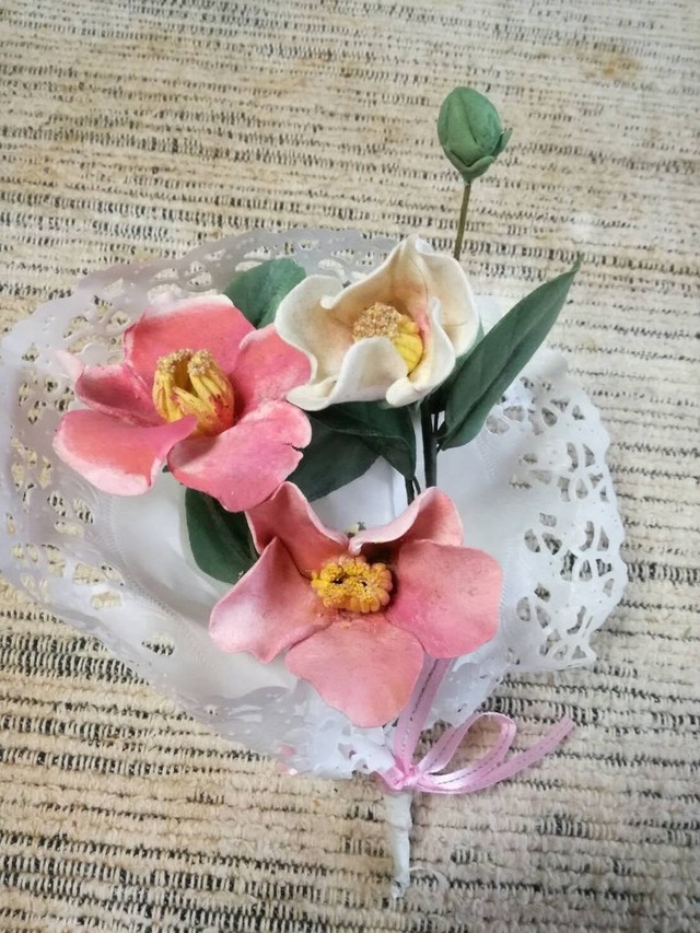 誕生花ー12月 椿 Cloverleaf クローバーリーフ