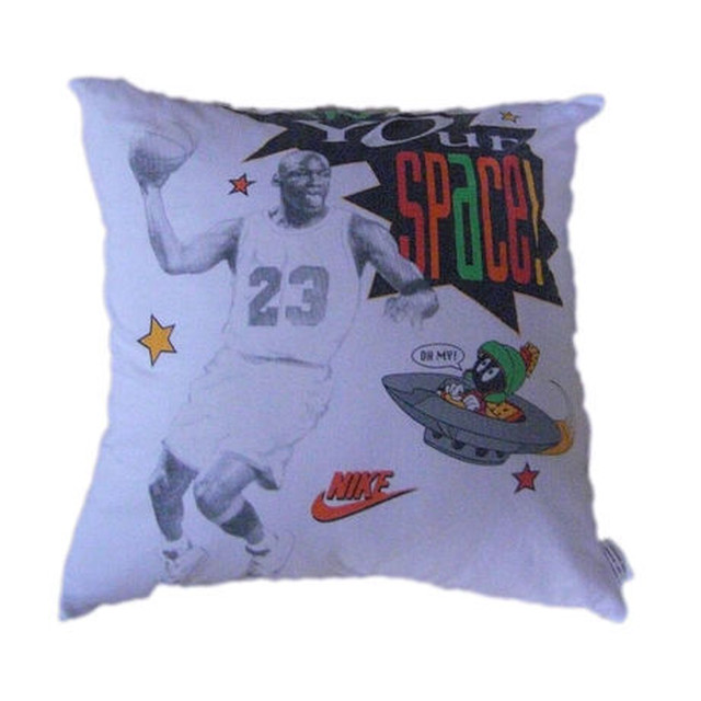 リメイク クッション Cushion アメリカアニメーション映画スペース ジャム Space Jam Tシャツ ハンドメイド Vintage アメカジ Yoshinoep