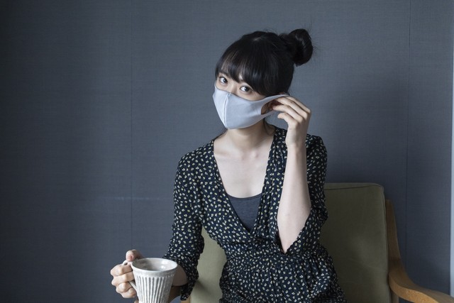 洗える フィリピン製 中国製 立体ストレッチマスク フリーサイズ 吸水速乾 花粉 Uvカット 男女兼用 ホワイト ライトグレー ミノウラオンラインより移転品 Manytimes オリジナルマスク 水着素材