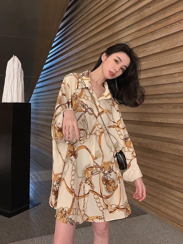 ワンピース ドレス シャツワンピース 春ワンピース フレアワンピ スカーフ柄 レトロ ドロップショルダー 抜け感 ひざ丈 長袖 秋 10代 代 30代 40代 50代 Ptngt0285 Shop Suba ワンピース ドレス シャツワンピース 春ワンピース フレアワンピ スカーフ柄 レトロ ドロップショルダー 抜け感 ひざ丈 長袖 秋 10代 代 30代 40代 50代 Ptngt0285 Shop Suba