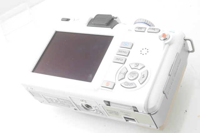 中古 保証付 送料無料 Olympus ミラーレス Pen E Pl1 レンズキット ミラーレス 一眼 中古 オリンパス Pen 一眼 カメラ ミラーレス 一眼レフ オリンパス ペン イルミネーション ミラーレス ケース 単焦点 レンズ インスタグラム 送料無料 鉢花工房トマト