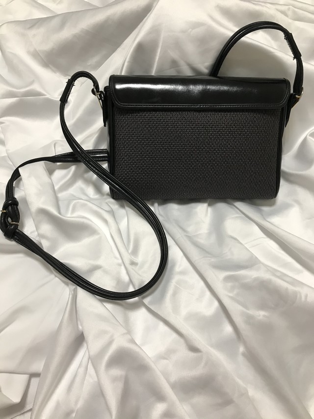 Ysl 金属プレート 多機能バッグ Petit Luxe Vintage