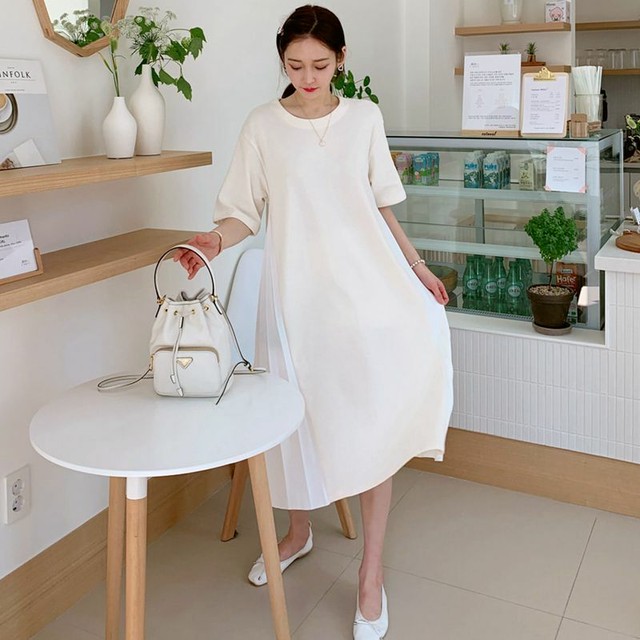 ワンピース サマードレス コットン ひざ下丈 袖あり 半袖 ラウンドネック Iライン 無地 サイドプリーツ ゆったり 体型カバー レイヤード風 フェイク カジュアル シンプル きれいめ 春夏 お出かけ デイリー リゾート 全2色 Ukiukionepicec