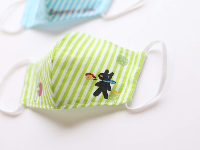 布用ステッカー リサとガスパール アルファベット Irodo X Janome アイロン不要 布用転写シール 0 476 007 型紙 パターンの専門ショップ アールパターン