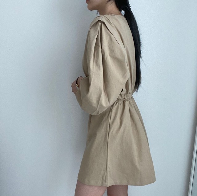 ボリューム袖ミニスカートワンピース ワンピース かわいい コーデ 通販 人気 服 安い レディース きれいめ カジュアル 韓国 大人 シンプル 男ウケ 大人コーデ おすすめ 可愛い 着こなし ナチュラル 流行り モテる リゾート 旅行 長袖 きれいめ ミニ 2675 Sayurio