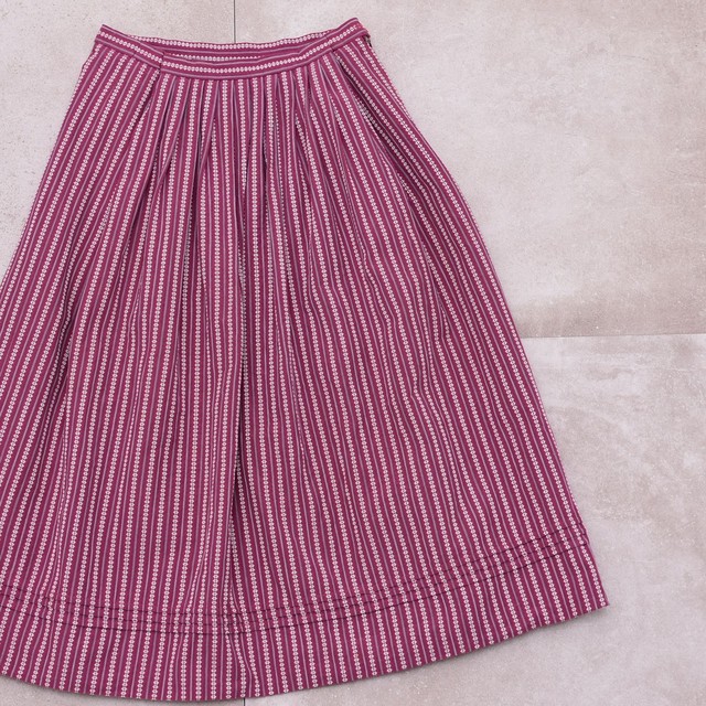 80s Eur vtg perry embroidery Tyrol skirt