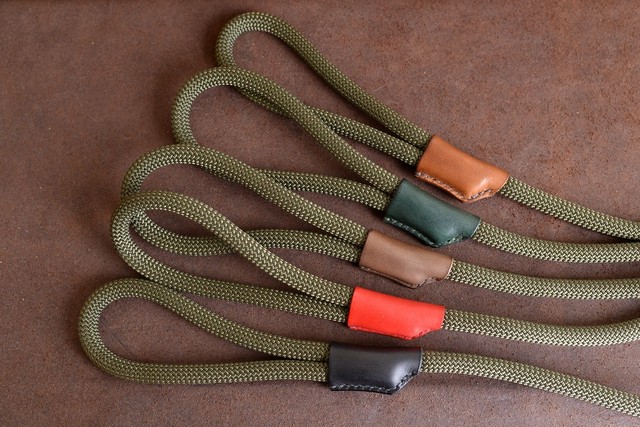 散歩用のリード 犬の首輪ブランド アリノハネドッグス