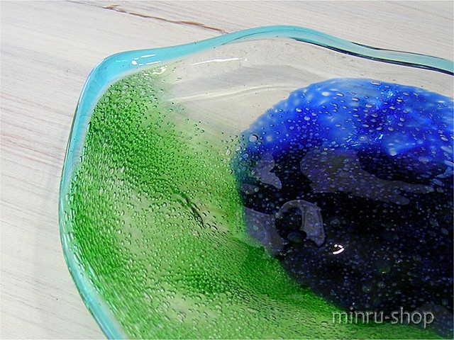 琉球ガラス お皿 夏色のおしゃれなお皿 中 青緑泡 口巻 １ 琉球ガラス販売 みんるー商店 Minrustores