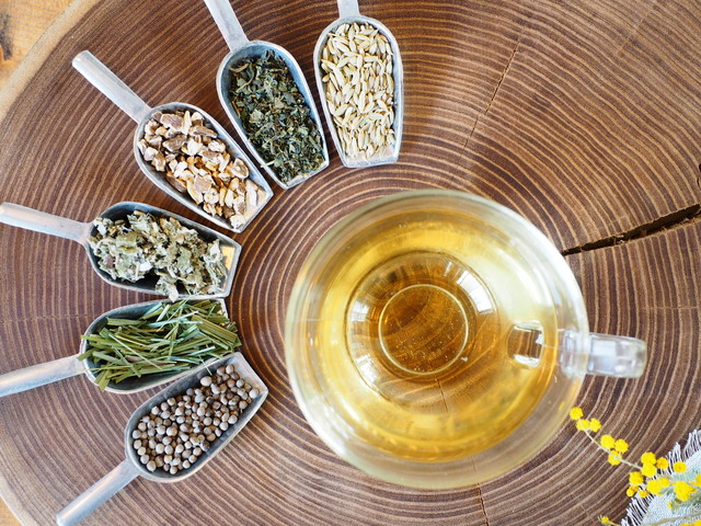 ママと赤ちゃんの笑顔のために 母乳育児応援 オーガニックハーブティー メディカルハーブのお店 Oluolu オルオル