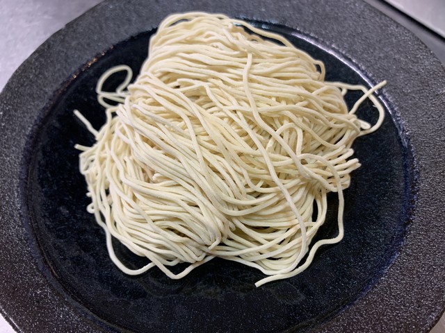 でぶちゃん特注 ラー麦使用 博多麺 10玉 博多ラーメンでぶちゃん のお取り寄せラーメン