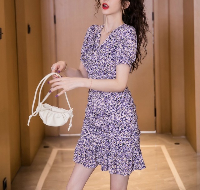 レディース可愛いデイジープリント柄ワンピース紫色v字襟裾フリルワンピース Junki S Colletion