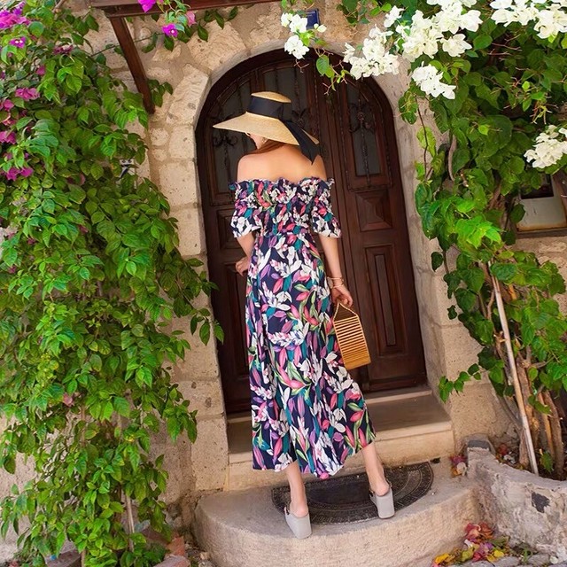 Op1 送料無料 大人トロピカル柄 オフショルダー リゾートワンピース 膝下ワンピース ロングワン ピースミドル丈ワンピース 綺麗色ワンピース 花柄 ワンピース フラワーワンピース トロピカルワンピース ボタニカル柄 ボタニカルワンピース 春服 夏服 春ワンピース デート