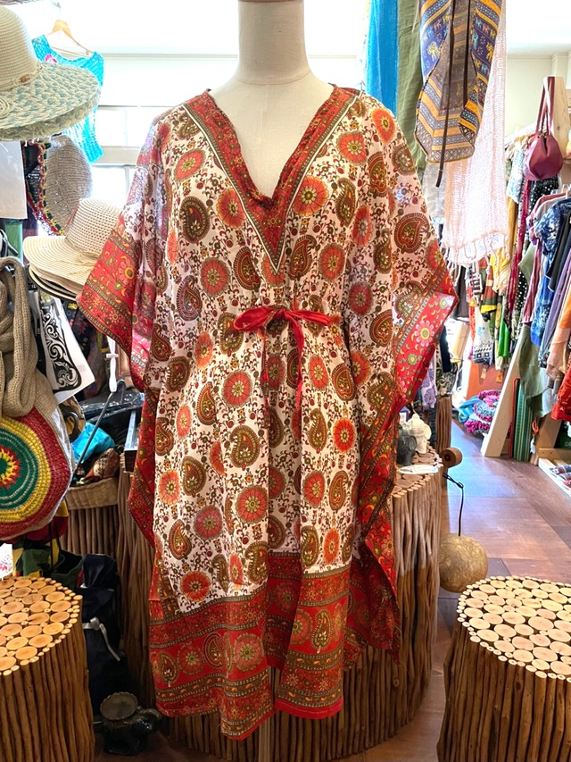 チュニック ポンチョ ボヘミアンポンチョ 体型カバー ボヘミアン アウター 大きいサイズ ゆったり かわいい 上着 エスニック カジュアル シャツ Tシャツ 半袖 柄 ボヘミアンファッション エスニックファッション アジアンファッション アジアン雑貨 No 301 オレンジ