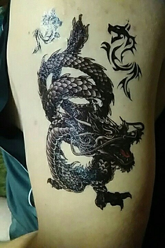 超リアル タトゥーシール 龍 ドラゴン 竜 双竜 取り付け簡単 ボディ 腕 足のワンポイントのオシャレに 防水 ボディアート ちゅらネット にふぇーでーびる