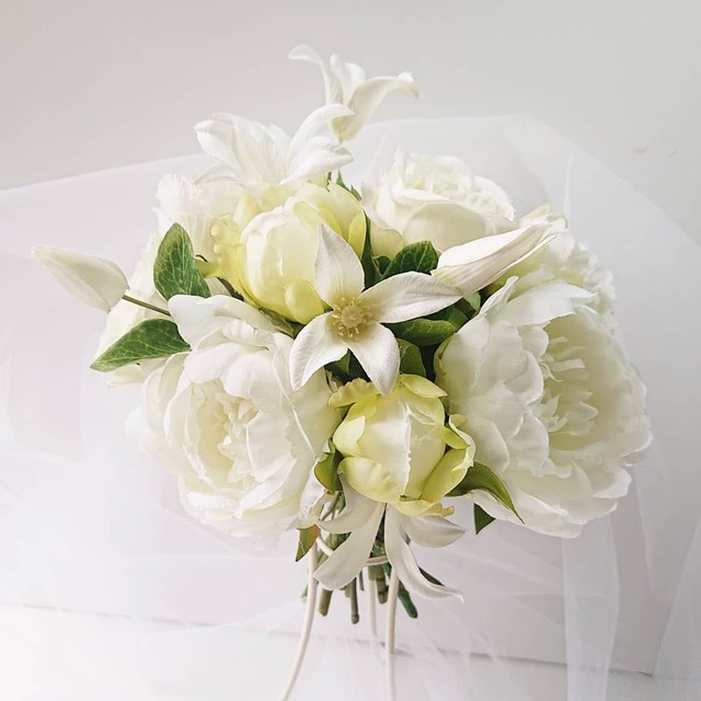 ピオニー 芍薬の白いブーケ ミニボックス付き 花工房フルール