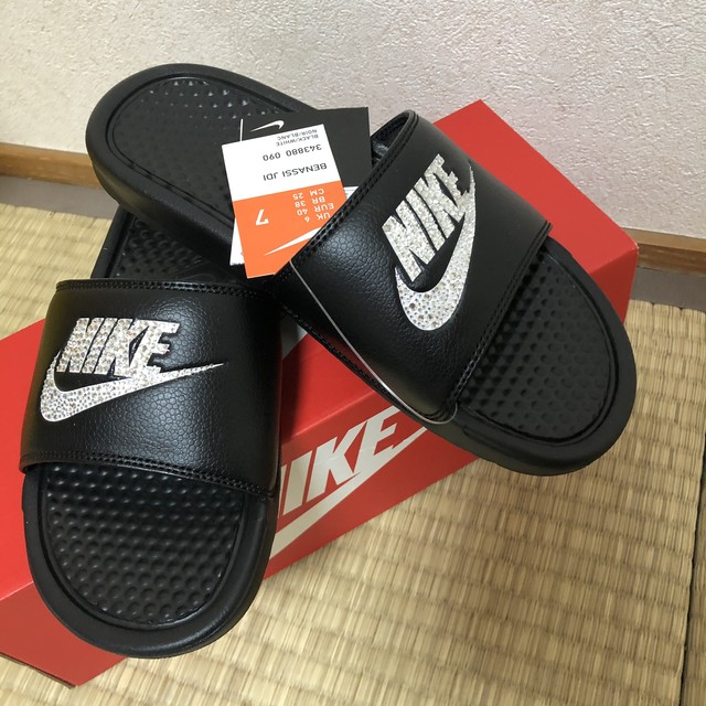 Nike ナイキ ベナッシ スワロフスキーデコ Bluesky