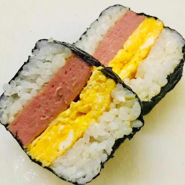 ポーク玉子おにぎりがつくれるポーク缶