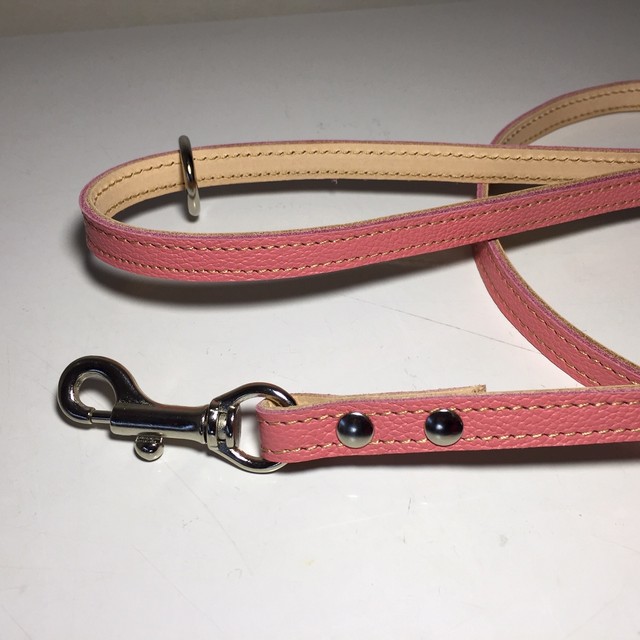 小型犬 中型犬用 革リード1ｃｍ かわいいピンク色 在庫あり即発送可能 革工房タルp