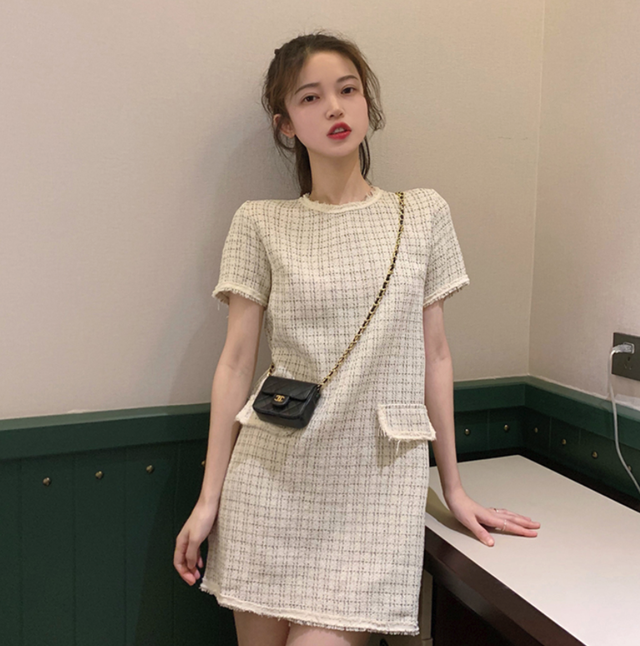ツイード ワンピース ツイードワンピース 半袖 膝上丈 ミニ丈 ベージュ ラウンドネック パイピング ストレートシルエット ゆったり ゆるかわ ゆるっと 大人可愛い カジュアル フェミニン 華やか シック 通学 お出かけ 女子会 デート 春 夏 レディース ツイード専門店