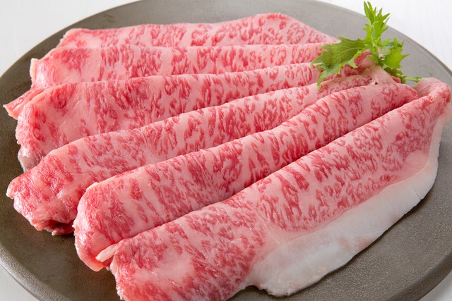 黒毛和牛サーロインすき焼き肉 5等級 石川はちみつ牛 有限会社鈴木畜産
