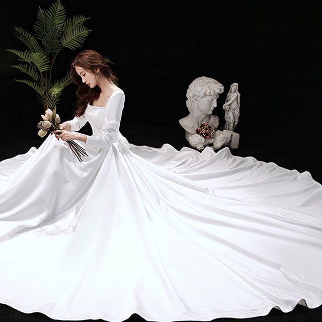 上品 ウエディングドレス ホワイト 長袖 短トレーン プリンセスライン ロングドレス 優雅 クラシカル シアーな美しさ Ynswedding23