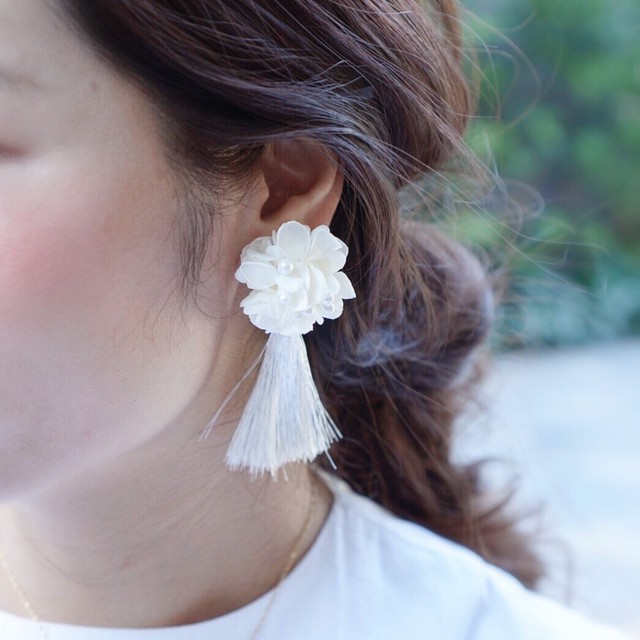パーリータッセルピアス 花ピアス ブライダルアクセサリー ウェディング 結婚式 ピアス Fott