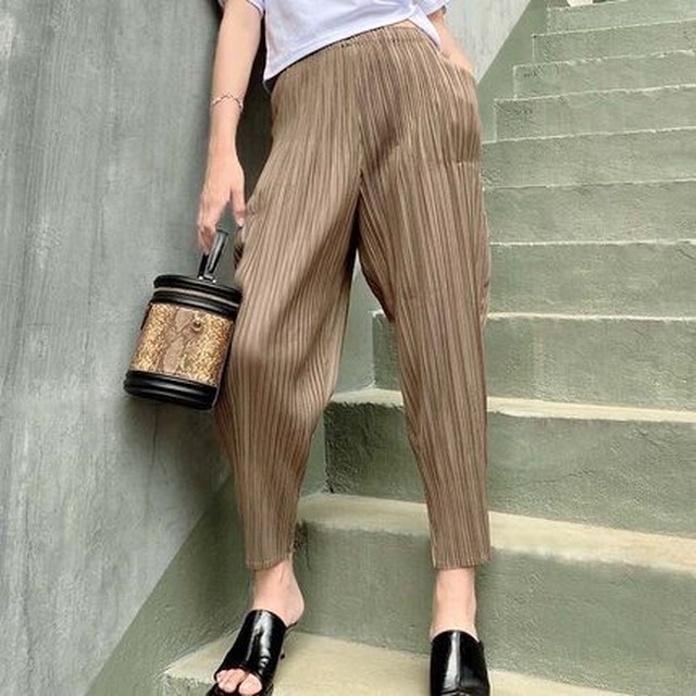 夏 新作 韓国 レディース ファッション プリーツパンツ 裾細身 春夏 クロップド丈 きれいめパンツ プリーツ ウエストゴム リラックスパン Shopmall To You
