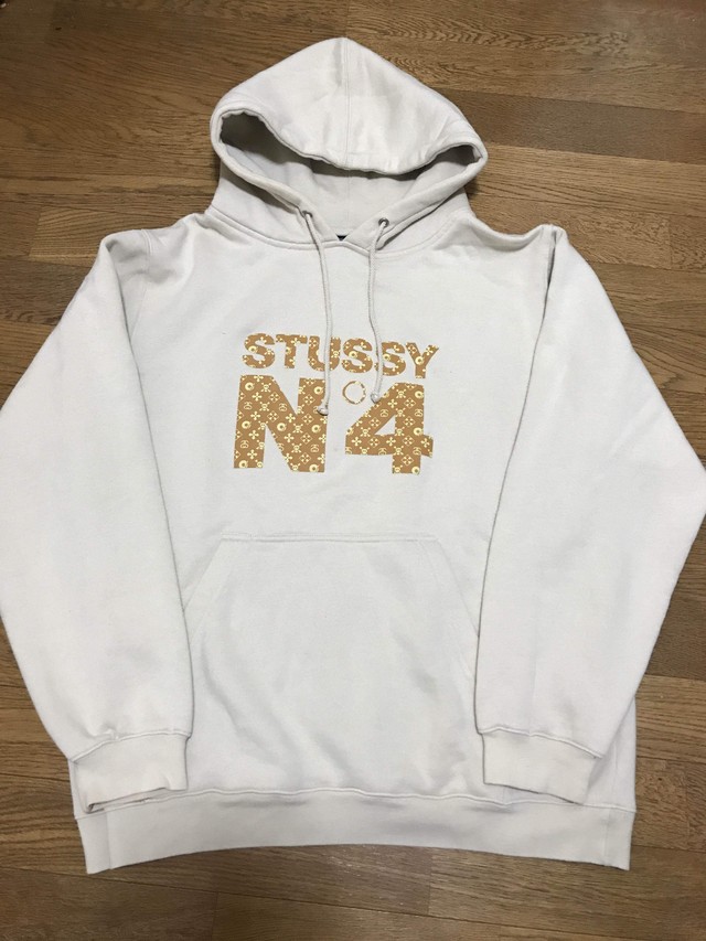 Stussy ステューシー シャネル モノグラム柄 M パーカー ナッツandクランベリー