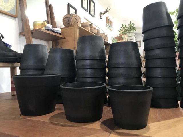 W15 プラ鉢 ポット ブラック W15 H10 Cm 黒プラ鉢 植木鉢 Black Plastic Pot Clutch Furniture クラッチ ファニチャー