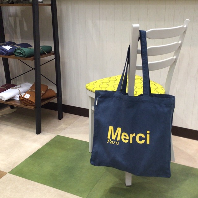 Merci トートバッグ ネイビー(黄色字) 12