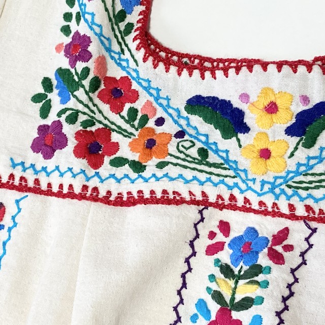 メキシコ刺繍 キッズワンピース１１０ Pinata ピニャータ メキシコ刺繍と服飾小物のお店