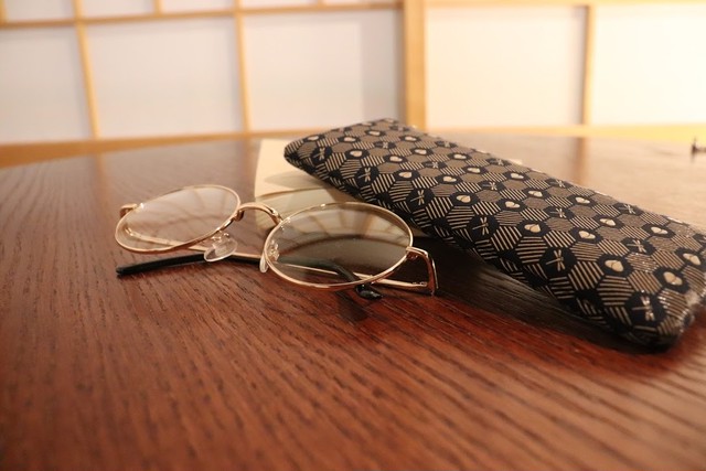 印傅屋上原勇七正規品 合格祈願 モモハナ印伝 ペンケース 甲州印伝 鹿革に桃の文様 男女兼用 Momohana Store