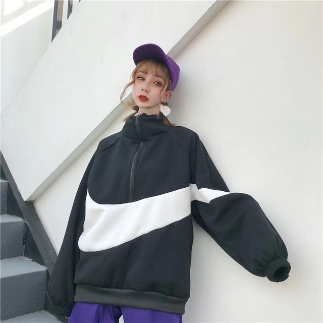 ロゴパーカー 韓国ファッション オルチャン ストリート系 モノトーン 黒 Helio