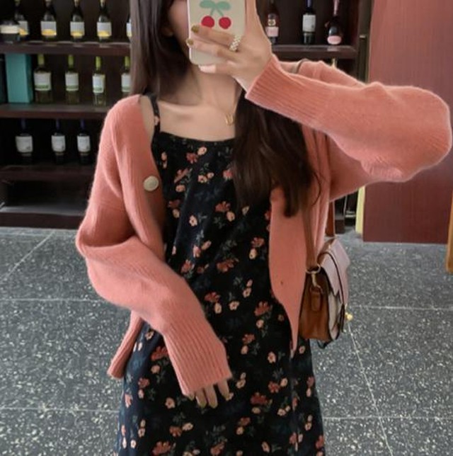 コクーンカーディガン 花柄ワンピースセットアップ アンサンブル フラワー 長袖 スカート 2way モカ 茶色 ラテカラー 黒 ブラック ピンク 秋冬 通勤 通学 お仕事着 お出かけ デート プチプラ 韓国 レディース レディース韓国ファッション通販 Nucleo ニュークレオ