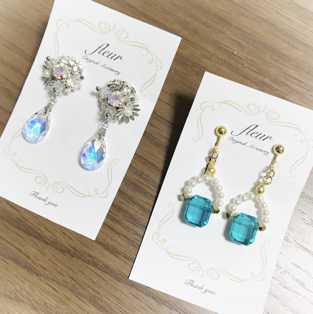 蕾 オーロラ スワロフスキークリスタルabビジューピアス Or ビジューイヤリング Fleur