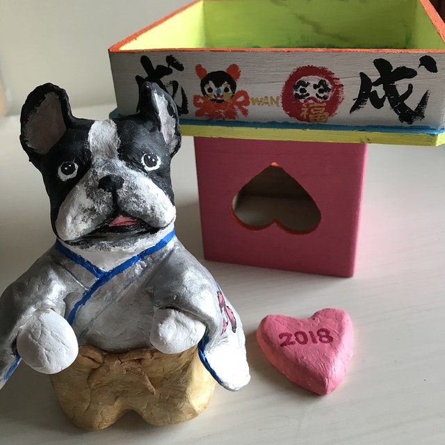 戌年干支buhi置物 鶴亀着物 空のメ コパン