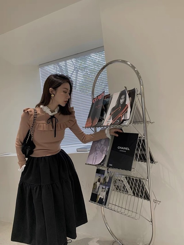square collar knit