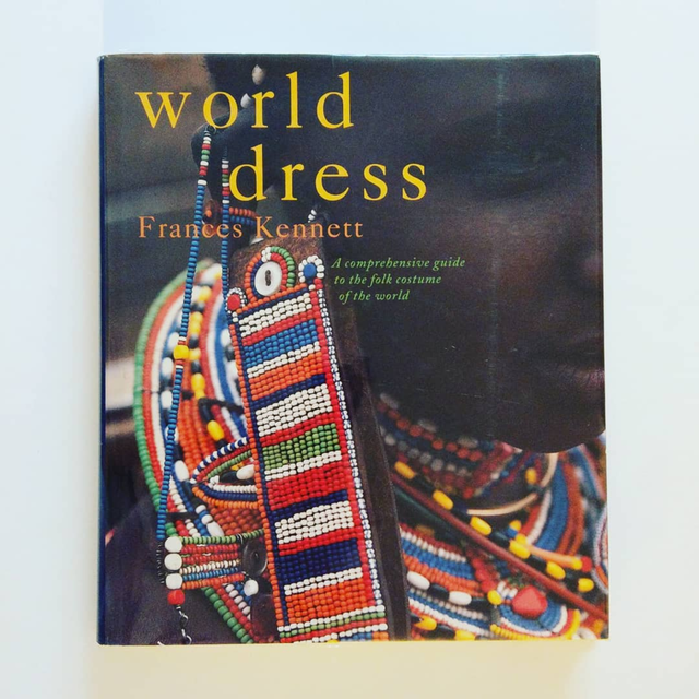 世界の民族衣装 World Dress Folklora
