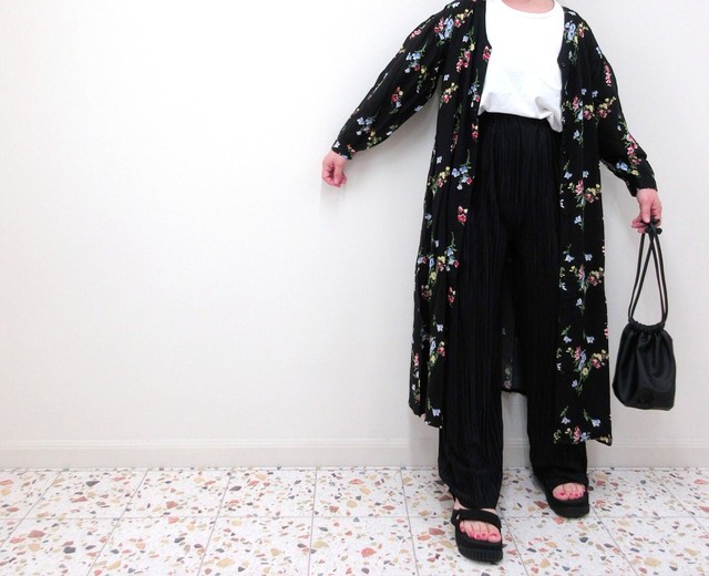 花柄ベルト付きガウンワンピース Pop Up By Positiva