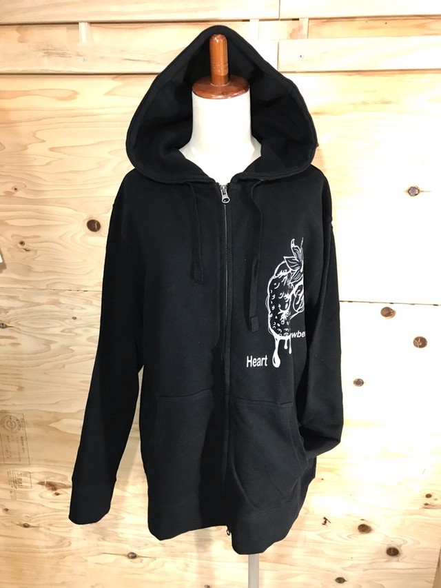 いちご 心臓 Zip Up パーカー 黒 苺 イチゴ イラスト サブカル めんへら メンヘラ 原宿 デカ目 可愛い オリジナル ハンドメイド Pashapash728