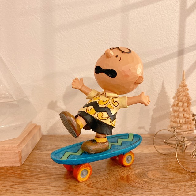 Jim Shore Peanuts スヌーピー Snoopy チャーリーブラウン スケートボード Skateboardingbuddies 置き物 フィギュア ピーナッツ インテリア アメリカ 器と雑貨 Moi