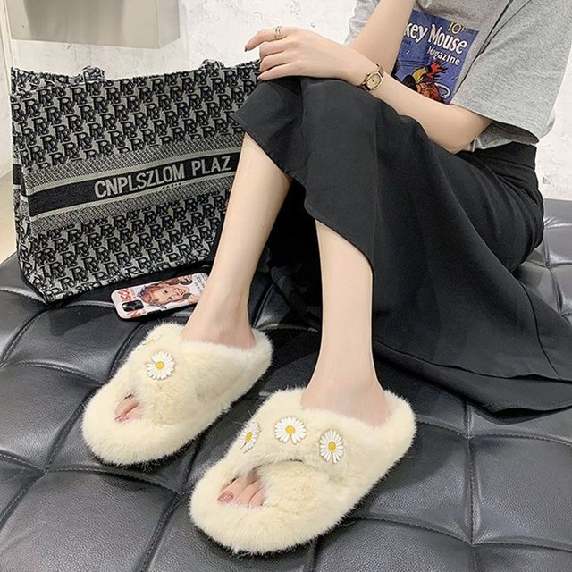 ファーサンダル 花柄 クロスベルト もこもこ 韓国ファッション サンダル ぺだんこサンダル スリッパ キュート 痛くない かわいい おしゃれ 疲れない Chiko チコ プチプラレディースファッション通販 韓国ファッション