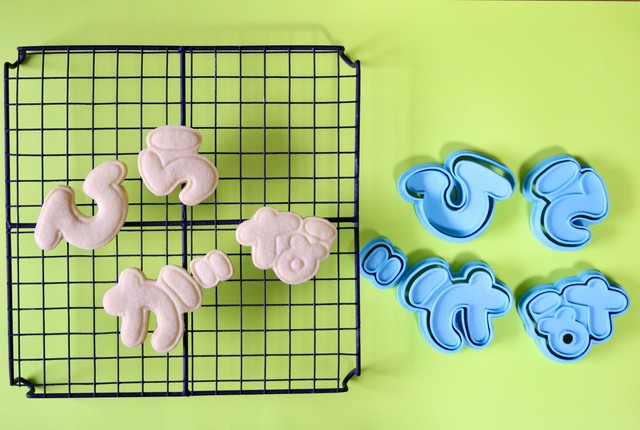 26文字セット販売 可愛いアルファベット抜き型 Cookies Stamp
