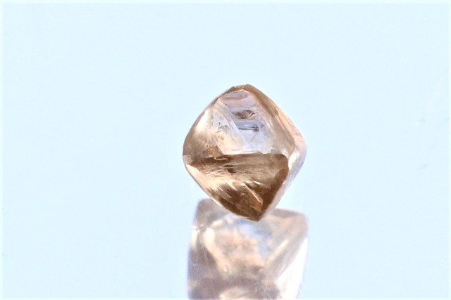 「ソーヤブル」原石 〇天然ダイヤモンド 〇ブラウン 〇0.26ct