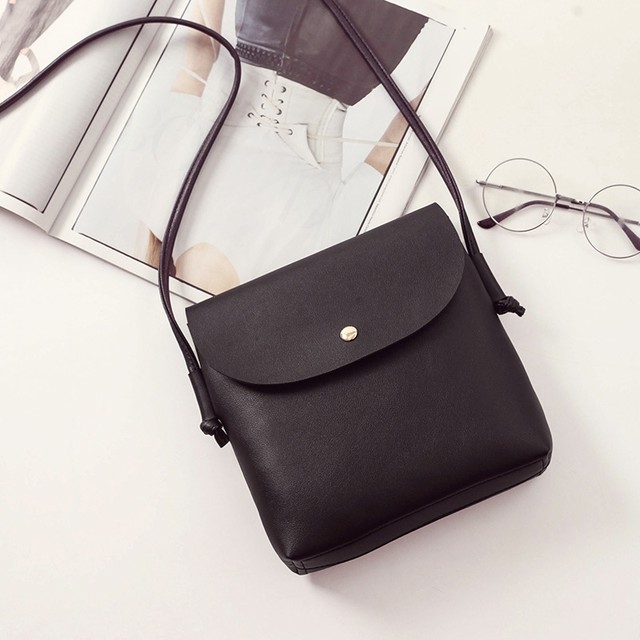 シンプルバッグ ショルダー メッセンジャーバッグ ファッション 使い方色々 無地 ファスナー ショッピング 3615 レディースアパレル専門店 Favorite