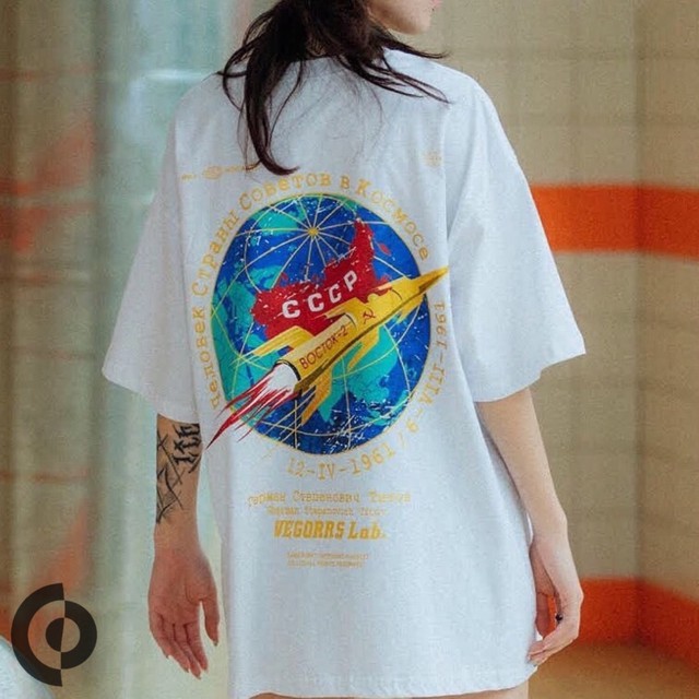 ソビエト 宇宙開発 ロケット ロシア ガガーリン バックプリント 白tシャツ 半袖 Tシャツワンピース メンズ ユニセックス レディース ホワイト M L Xl Xxl 原宿ファッション オーバーサイズ ゆったり ストリート 韓国 春物 夏物