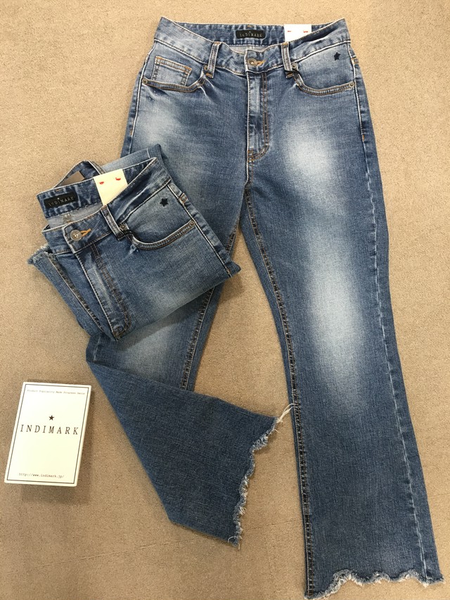 裾切りっぱなしフレアデニム Indimark Modeyamagataya