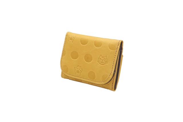 Atelier Kyoto Nishijin/ねこと肉球の型押しが可愛い・牛革・手乗りコンパクト財布・萱草色(かんぞういろ)・日本製