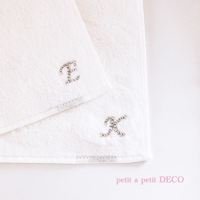 ベストタオル ハンカチ イニシャル 店舗 人気のファッショントレンド