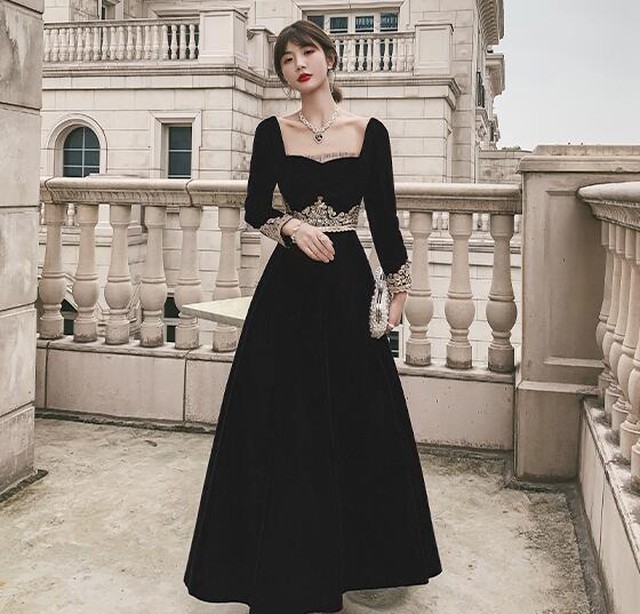 美品 パーティードレス 黒 高級ベロア 長袖 プリンセスライン ロングドレス エレガント 華やか 可愛い Ynswedding23